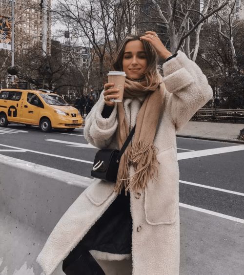 圍巾不止保暖，更勝穿搭神器 一巾多系，時(shí)髦翻倍